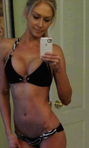 Cora (26) | Texas Adult Dating and Private Meetups
