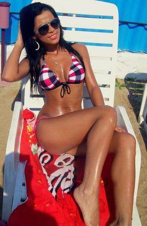 Local Louisiana Profile: Toni (23) | Older Men Welcome