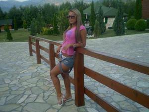 Maggie, 28 in New York | Casual Dating and Private Chat