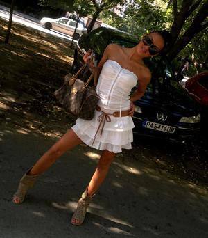 Madalyn (18) | Kentucky Adult Dating and Private Meetups