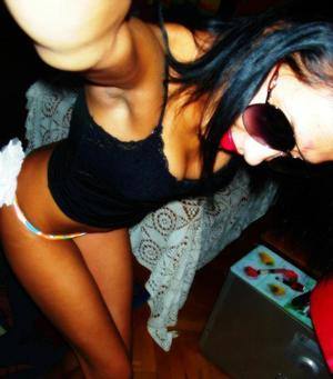 Meet Willa (24) from Massachusetts | No-Strings Adult Dating