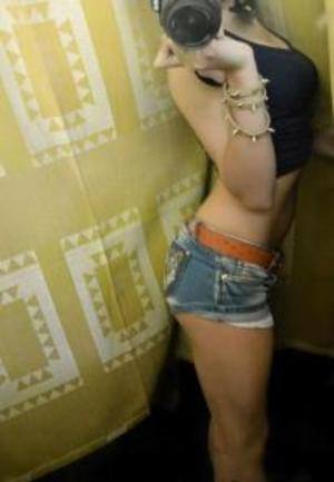 Meet Kathy from New York (19) | Discreet Adult Dating