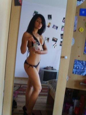 Elaine, 18 from Washington | Older Men and Younger Women Dating