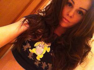 Meet Eboni (19) from Pennsylvania | Same-Night Dating