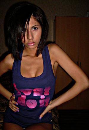 Chat with Julia (30) | Michigan Hookups Available Now