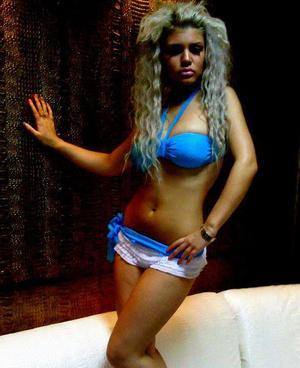 Chat with Lacey (21) | Ontario Hookups Available Now