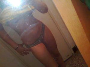 Meet Mallory (20) from Ontario | Same-Night Dating