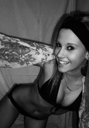 Chat with Averi (29) | Delaware Hookups Available Now