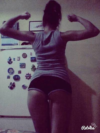 Meet Jenifer (19) from Quebec | Same-Night Dating