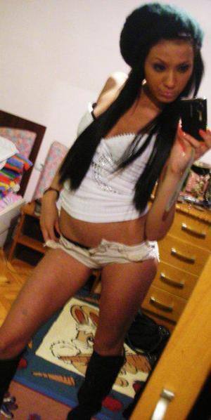 Chat with Anissa (19) | Ontario Hookups Available Now