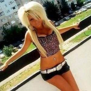 Meet Daisy (22) from Kansas | Same-Night Dating