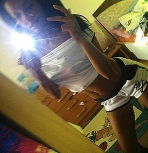 Chat with Christa (27) | Tennessee Hookups Available Now