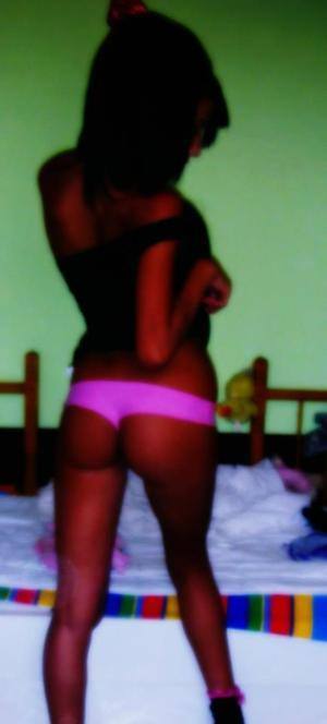 Paris, 26, Hawaii | Tonight Casual Encounters