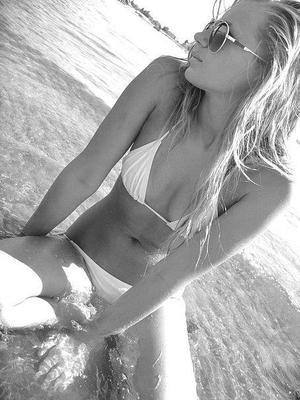 Chat with Nia (30) | Ontario Hookups Available Now