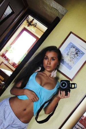 Meet Mattie (21) from Tennessee | Same-Night Dating