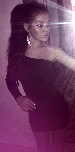 Meet Mikaela (20) from Ontario | Same-Night Dating