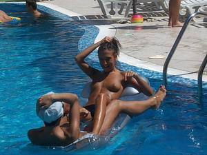 Meet Alexandrea (20) from Michigan | Same-Night Dating