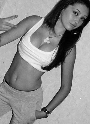 Chat with Lauryn (19) | North Carolina Hookups Available Now