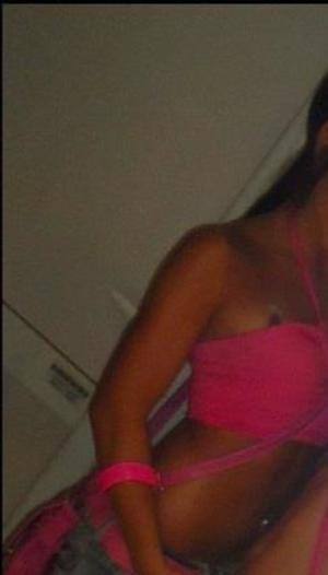 Kelsey (22) in Hawaii | Hookup Tonight