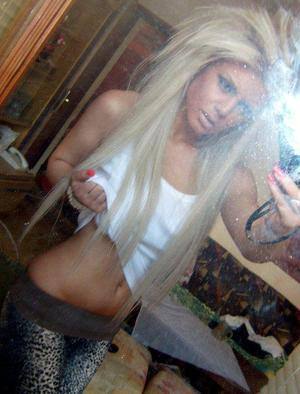 Meet Evelyn (27) from Illinois | Same-Night Dating
