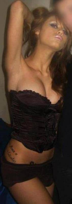 Chat with Athena (23) | West Virginia Hookups Available Now