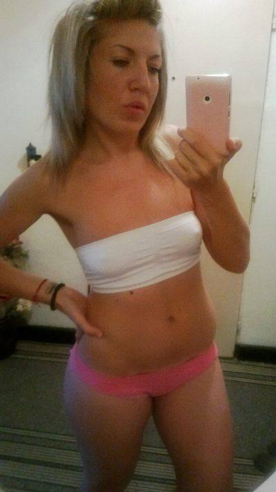 Chat with Kelsey (28) | Ontario Hookups Available Now