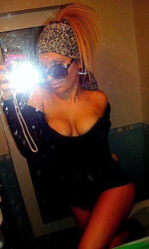 Chat with Sandra (24) | Michigan Hookups Available Now