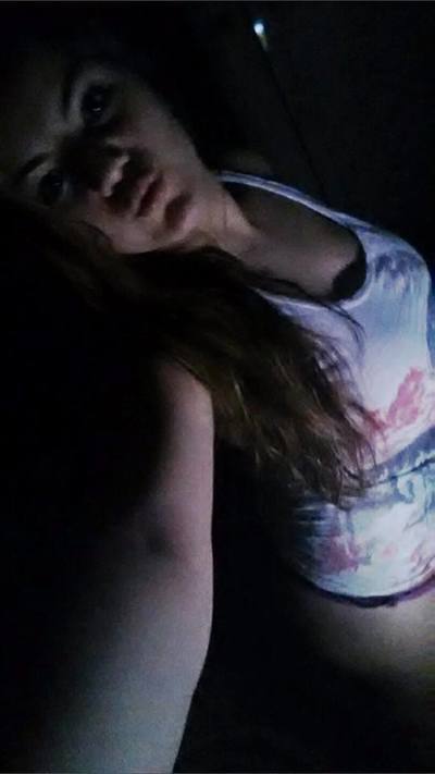 Chat with Carmen (18) | Wisconsin Hookups Available Now