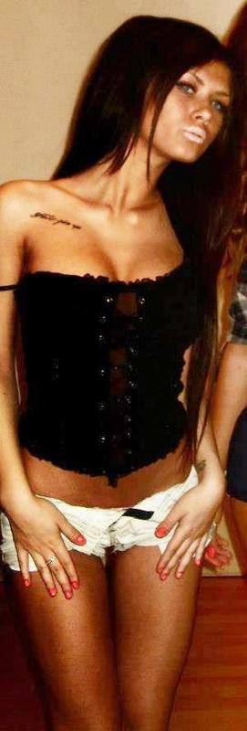 Chat with Evelyn (26) | Ohio Hookups Available Now