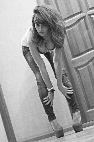 Chat with Emmalee (18) | Pennsylvania Hookups Available Now