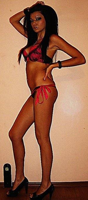 Chat with Jaqueline (18) | Ohio Hookups Available Now