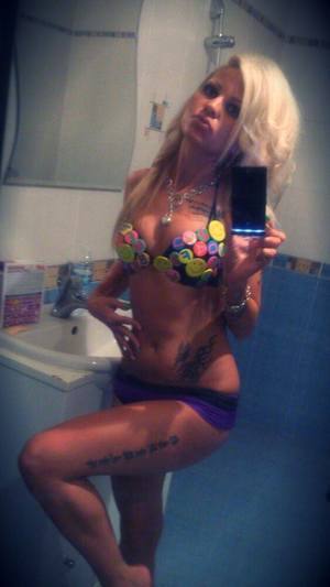 Chat with Annika (25) | South Dakota Hookups Available Now