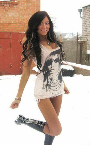 Meet Yvonne (20) from Pennsylvania | Same-Night Dating