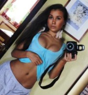Deena from  is interested in nsa sex with a nice, young man
