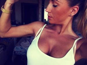 Leeann from Amherst, South Dakota is looking for adult webcam chat