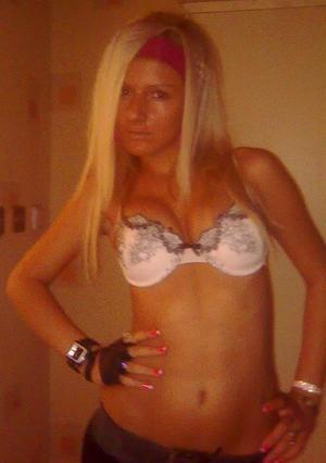 Jacklyn from Park River, North Dakota is looking for adult webcam chat