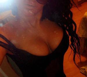 Kandice from North Dakota is looking for adult webcam chat