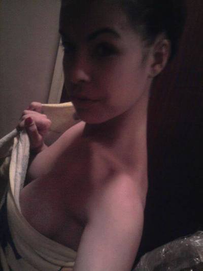 Drema from Piermont, New Hampshire is looking for adult webcam chat