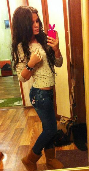 Evelina from Colorado is looking for adult webcam chat