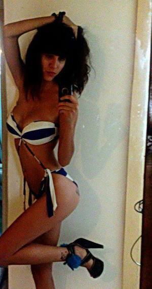 Vicenta from Sand Creek, Wisconsin is looking for adult webcam chat